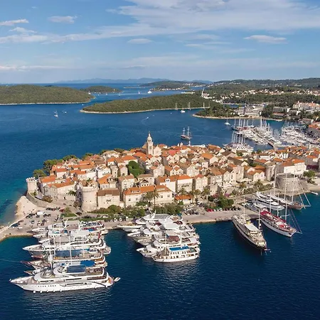 Daire Cozy In With House Sea View Račišće