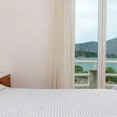 Cozy In With House Sea View Račišće