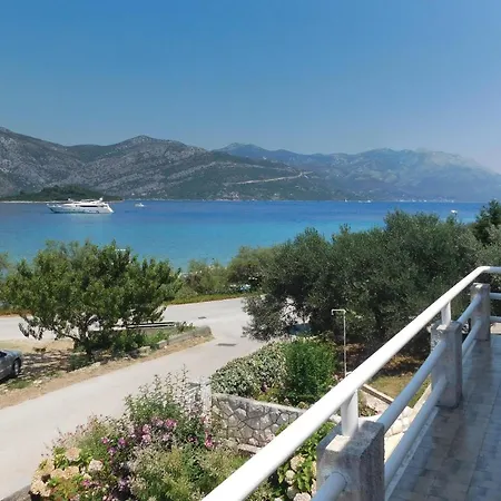 Daire Cozy In With House Sea View Račišće