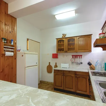 Two-bedroom In Appartement Račišće